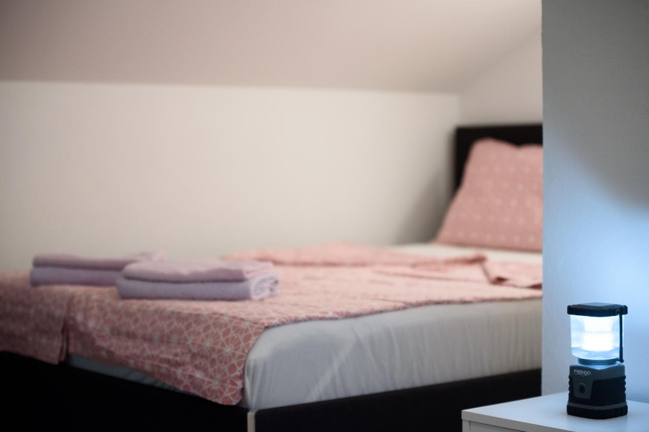 Apartmani Orhideja Gornji Karin Buitenkant foto