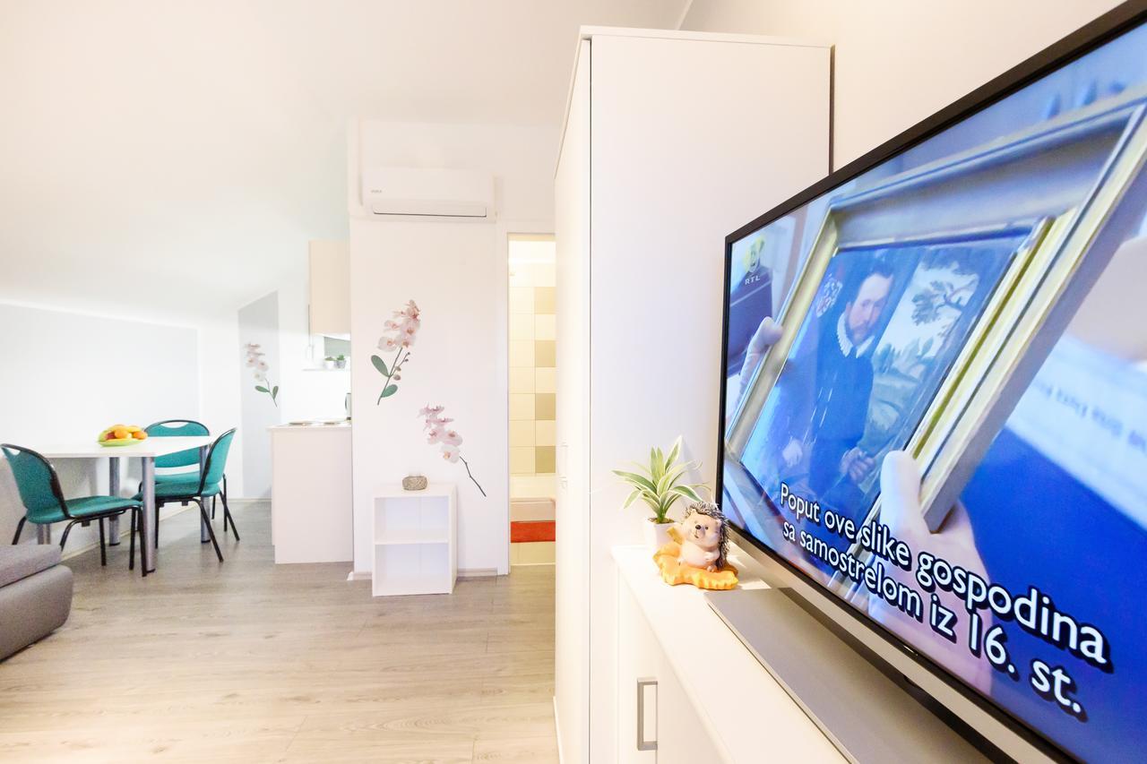 Apartmani Orhideja Gornji Karin Buitenkant foto