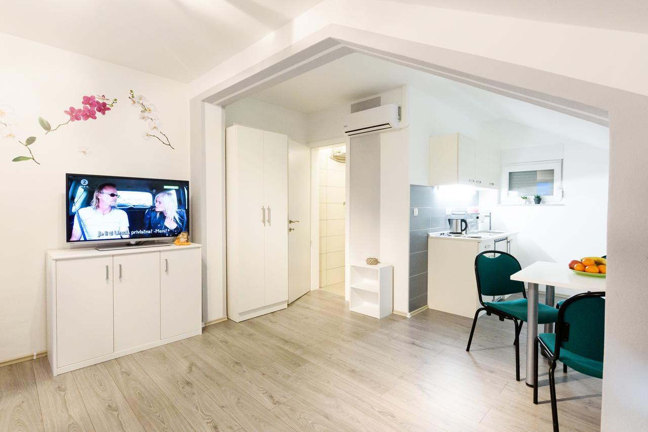 Apartmani Orhideja Gornji Karin Buitenkant foto