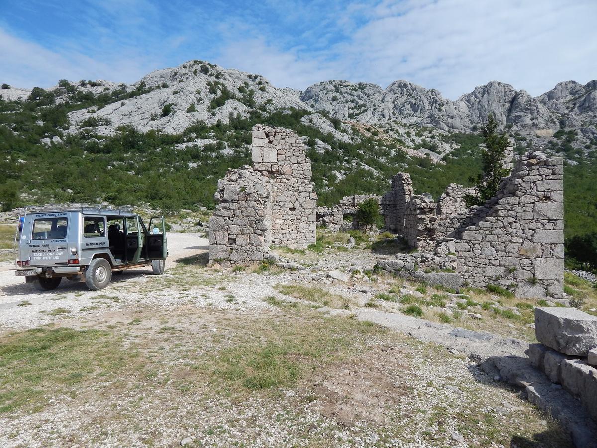 Apartmani Orhideja Gornji Karin Buitenkant foto