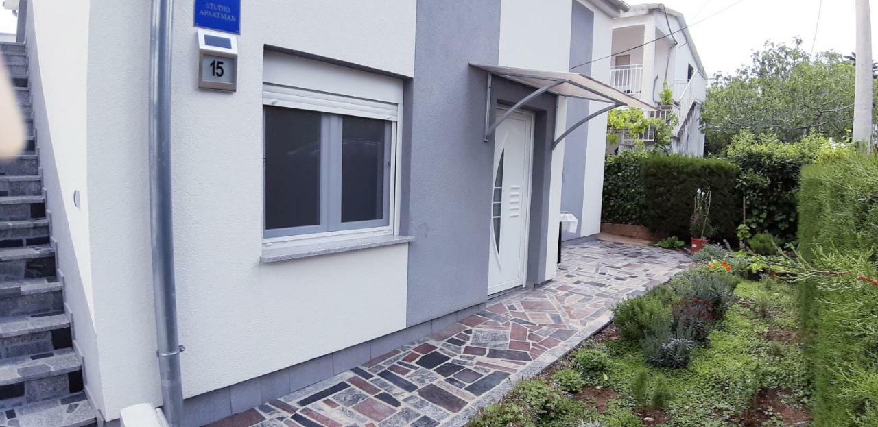 Apartmani Orhideja Gornji Karin Buitenkant foto